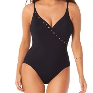 Amoressa by Miraclesuit Freedom Naomi Swimsuit